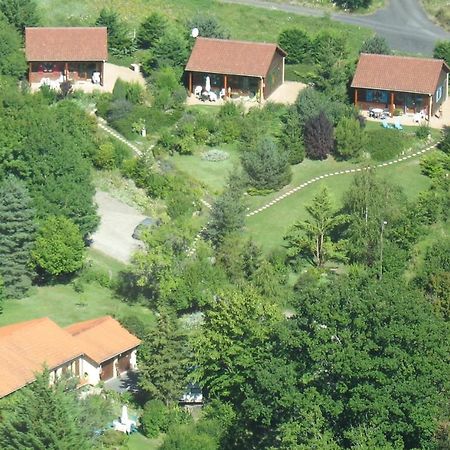 Les Chalets De La Vigne Grande Saint-Floret Exteriér fotografie