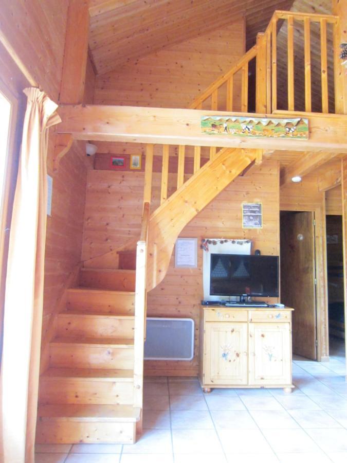 Les Chalets De La Vigne Grande Saint-Floret Exteriér fotografie