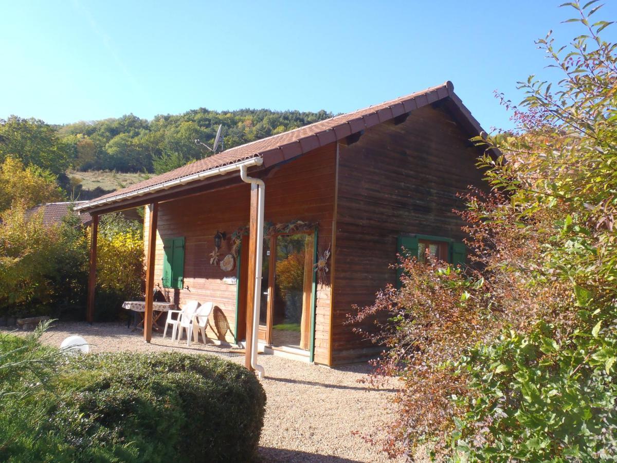 Les Chalets De La Vigne Grande Saint-Floret Exteriér fotografie