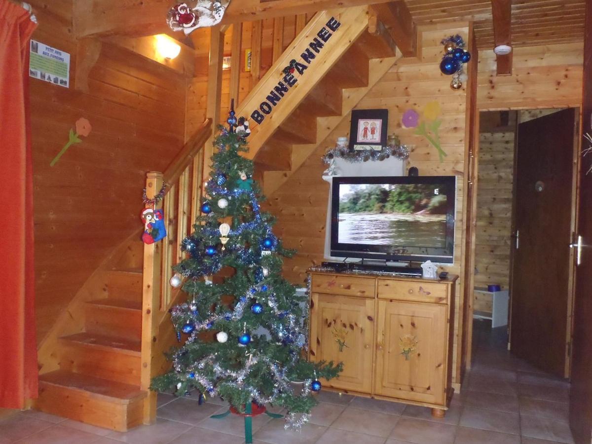 Les Chalets De La Vigne Grande Saint-Floret Exteriér fotografie