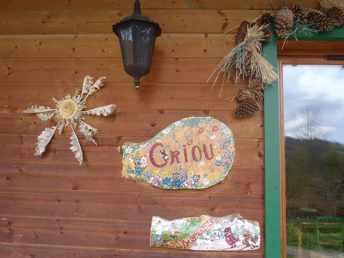 Les Chalets De La Vigne Grande Saint-Floret Exteriér fotografie