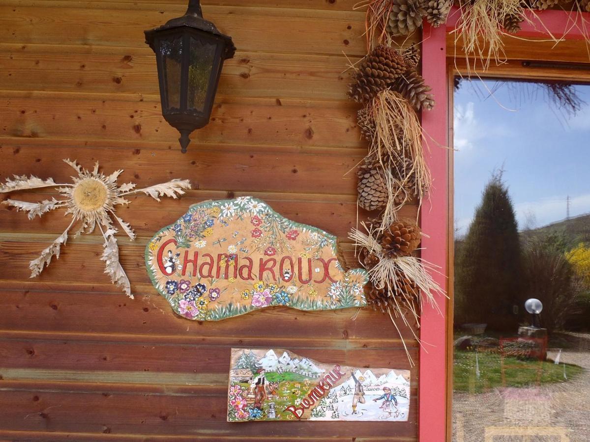 Les Chalets De La Vigne Grande Saint-Floret Exteriér fotografie
